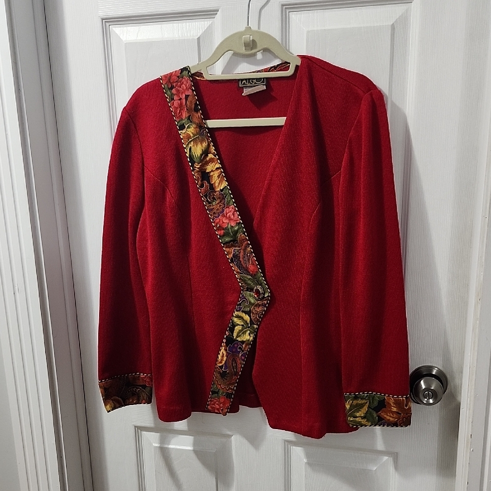 Vintage Women's Elegant Red Cardigan with Floral Accents Size 9/ 10